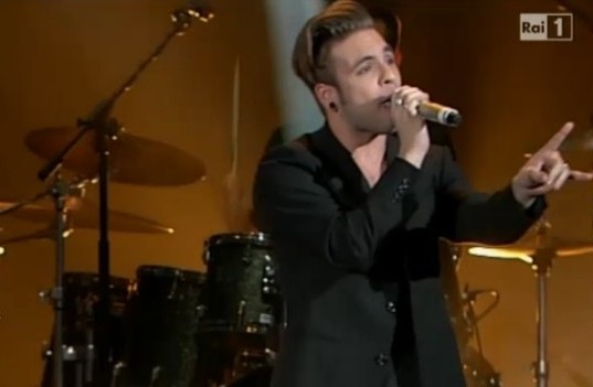 Music Awards 2014, gli artisti premiati preferiscono il playback