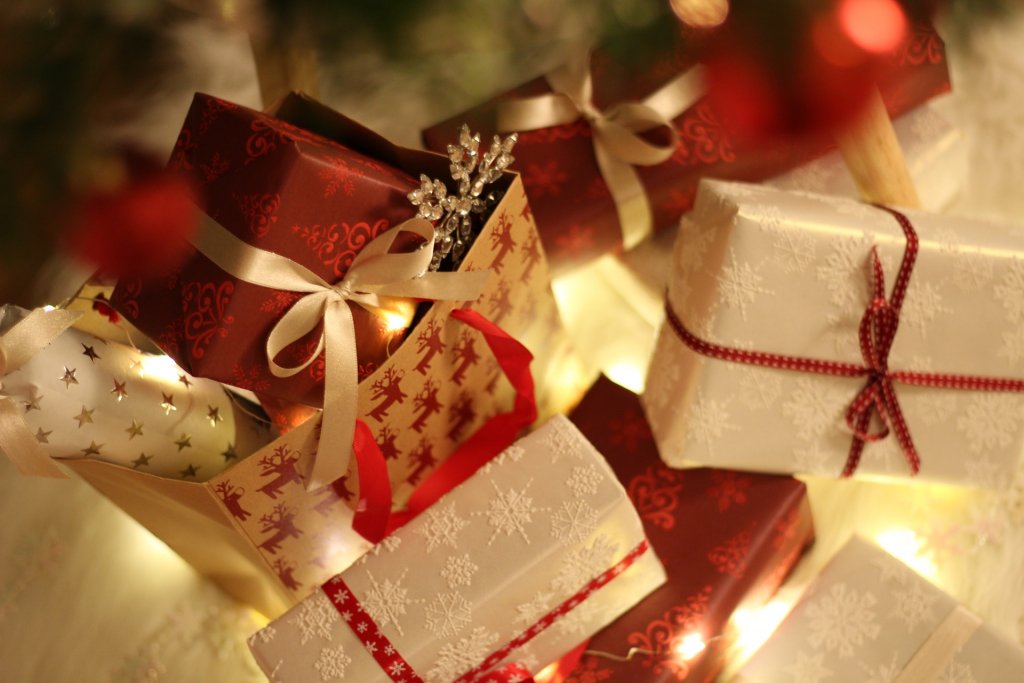 Regali Di Natale Perfetti.I 5 Regali Di Natale Perfetti Per Un Amante Delle Serie Tv
