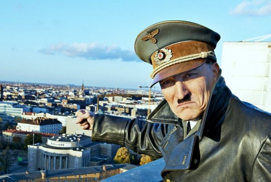 ‘Lui è tornato’: Hitler ai nostri giorni in un film