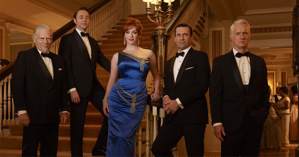 Alcuni tra i protagonisti di Mad Men: il secondo da destra, Jon Hamm alias Don Draper