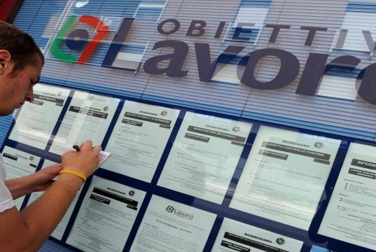 Disoccupazione giovanile sale al 40%
