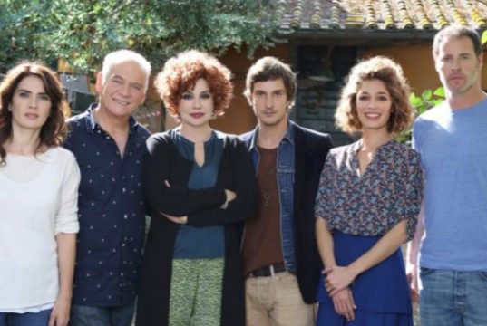 La seconda stagione di “Tutto può succedere” vince la serata degli ascolti tv e batte lo speciale “Avanti un altro pure di sera” condotto da Paolo Bonolis che comunque si difende bene.