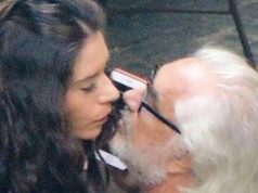 Flavio Briatore: nessun bacio ma soltanto un selfie