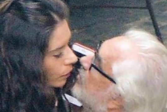 Flavio Briatore: nessun bacio ma soltanto un selfie