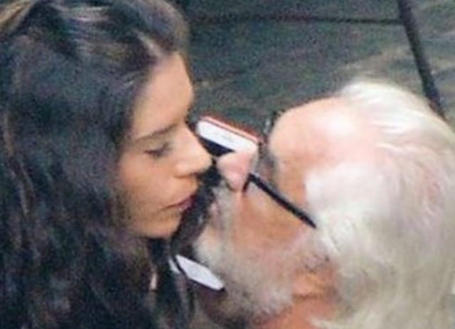 Flavio Briatore: nessun bacio ma soltanto un selfie