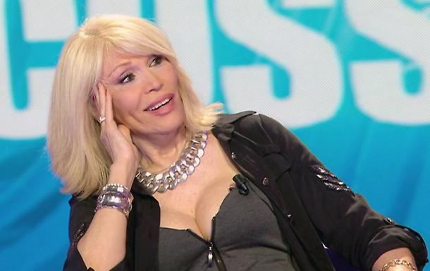 amanda lear polemica izzo