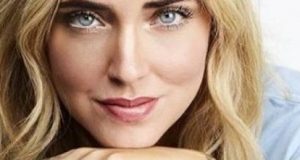 chiara ferragni acqua Evian