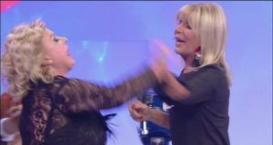 Tina Cipollari Gemma Galgani aggredita