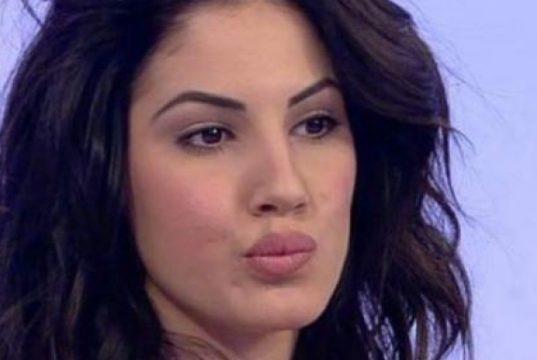UoD Giulia de lellis acne