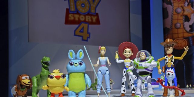 keanu reeves toy story 4