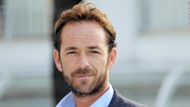 Luke Perry sepoltura funghi